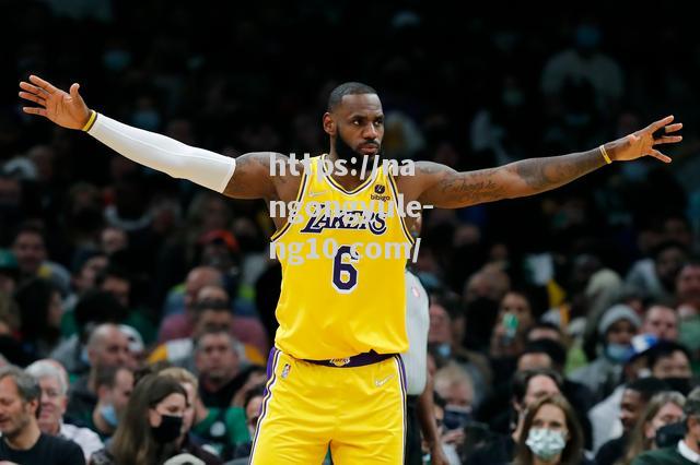 NBA历年常规赛联盟第一排名揭晓：巨星集结争霸烽火连天_NBA历史最强三巨头